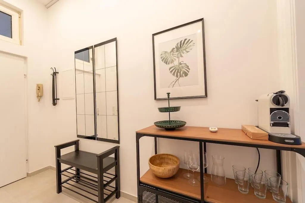 Apartment Josef'S Home I Comfort Studio I Metro Access Wien